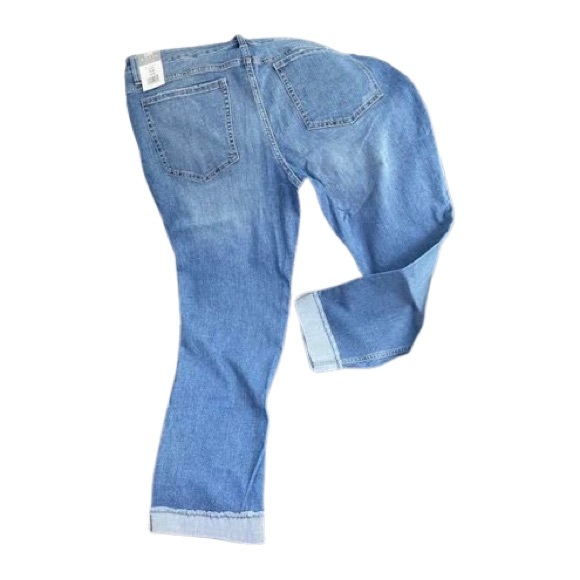 Wmn’s Cropped Lee Riders Capri Jeans - Picture 5 of 16